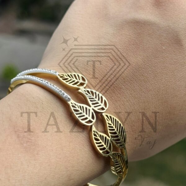 Leaf White Stone SS Cuff