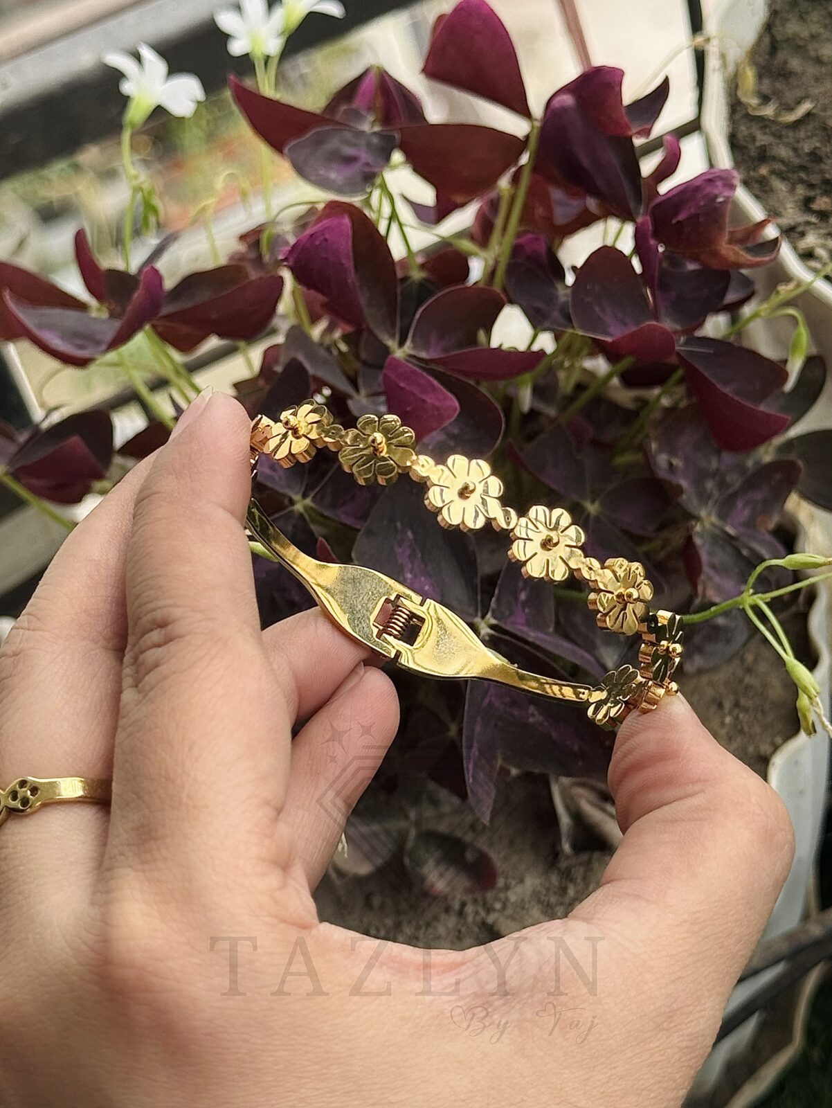 Multiple Daisy SS Cuff